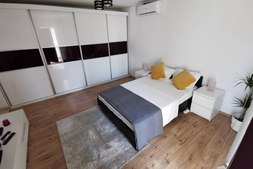 Bertigart Studio Apartment Bucharest Exterior photo